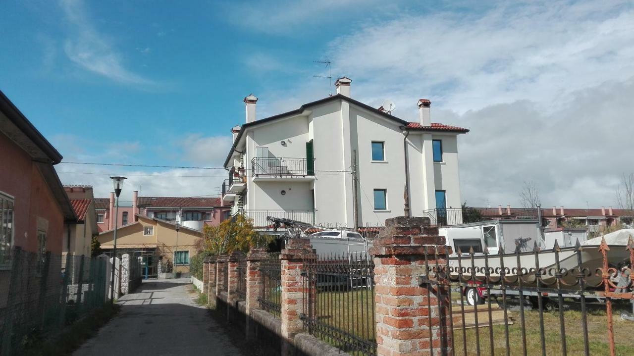 Apartamento Roberta Cavallino-Treporti Exterior foto